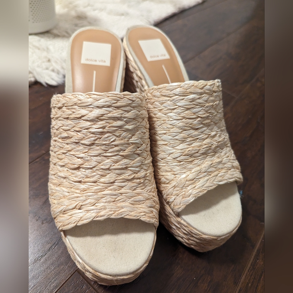 Dolce Vita Elora Wedge